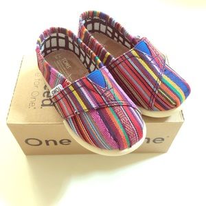 TOMS tiny in Classic multicolor size 5